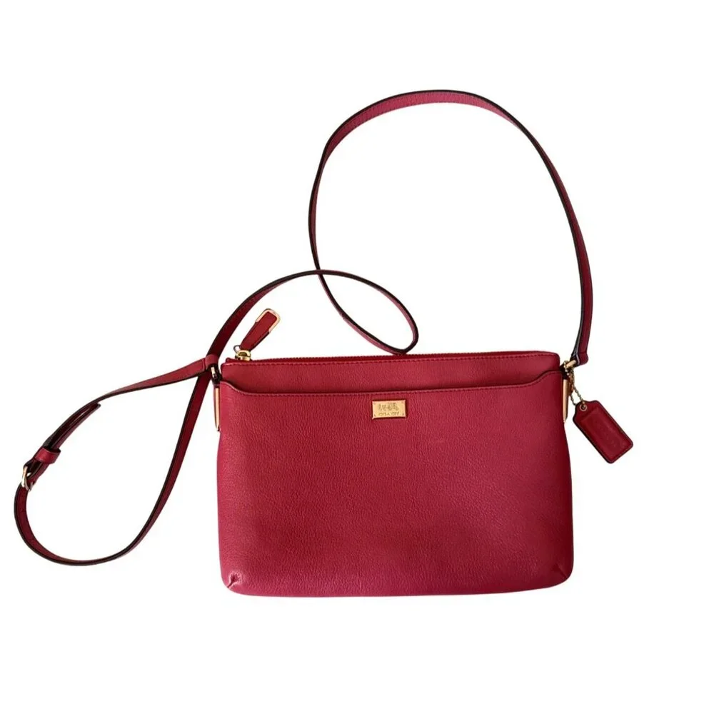 COACH Crossbody Bag Madison Leather East West Swing pack in Loganberry women Med - Picture 3 of 8